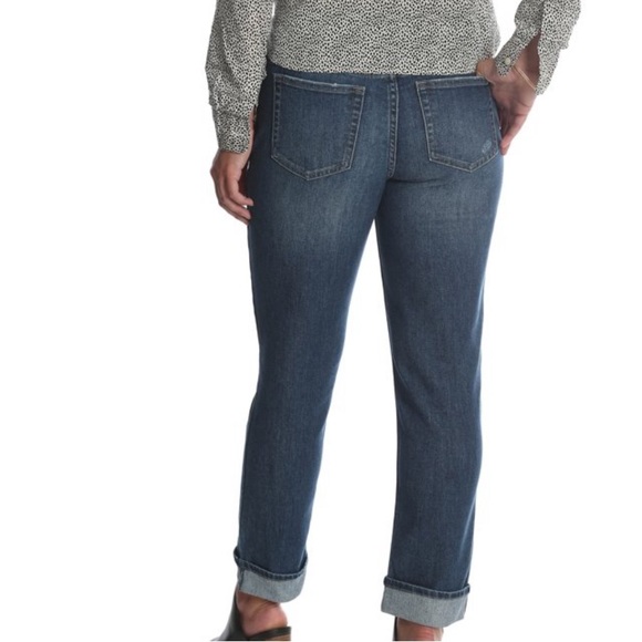 NWT Lee Riders Midrise Boyfriend Jean - Picture 2 of 8